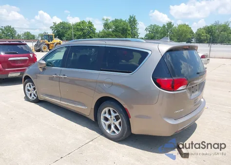 2017 Chrysler Pacifica Touring-L Plus from USA, damaged, VIN 2C4RC1EG8HR759748